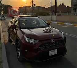 تۆیۆتا ڕاڤ 4